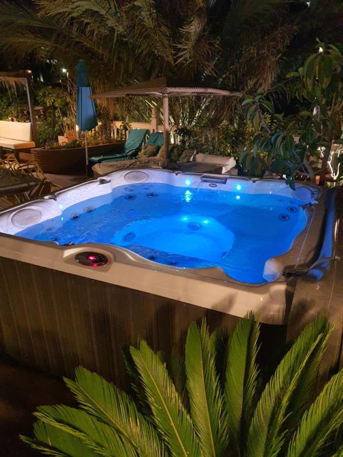 Majestic Villa By The Beach Heated Private Pool & Jacuzzi Benalmádena Zewnętrze zdjęcie